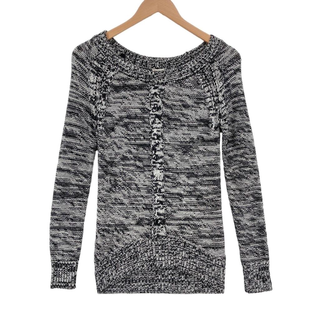 GUESS Sweater Womens XS White Black Striped Knit Long Sleeve Round Neck Pullover
